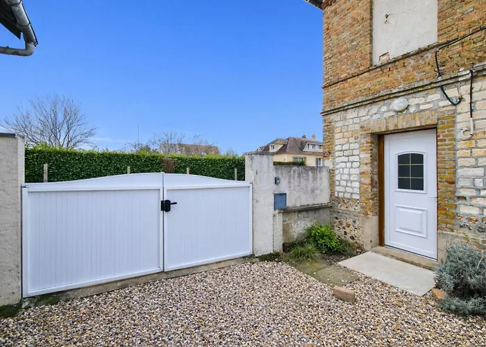 Holiday home Maison T3- Acces Voie Verte Et Transports